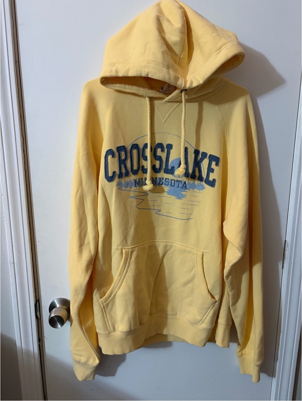 NWOT Women’s Blue 84 Large Crosslake Minnesota Yellow Hoodie Tote16